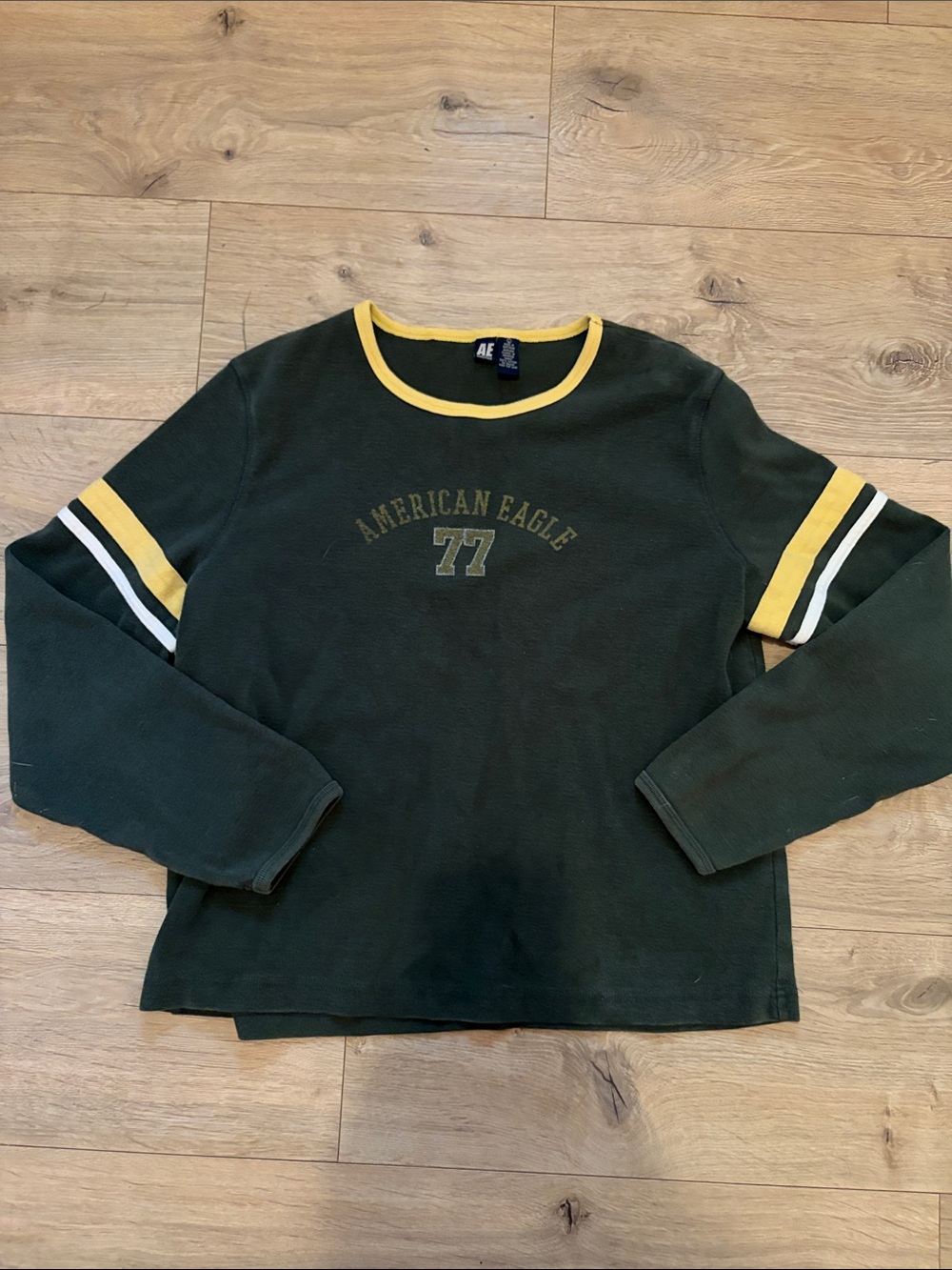 Vintage American Eagle Outfitters Dark Green Long-Sleeve Tee with Yellow Trim